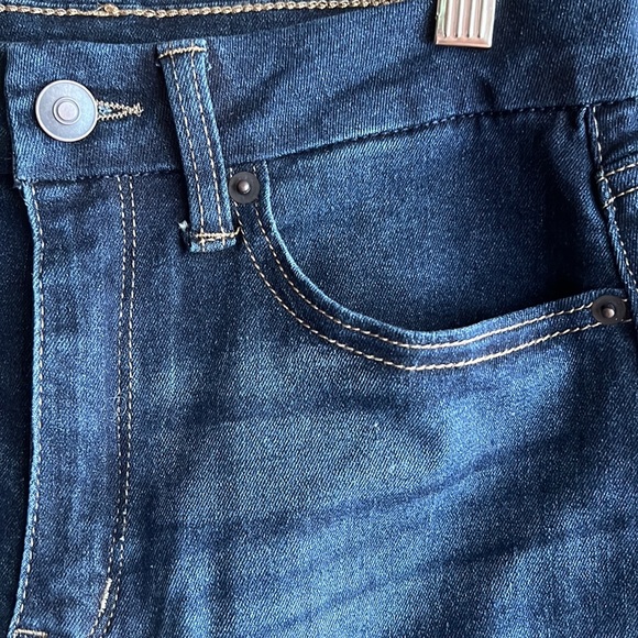 NO BOUNDARIES Jean shorts - Picture 6 of 8